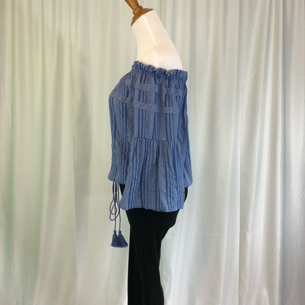 Cold Shoulder Top - Picture 2 of 5